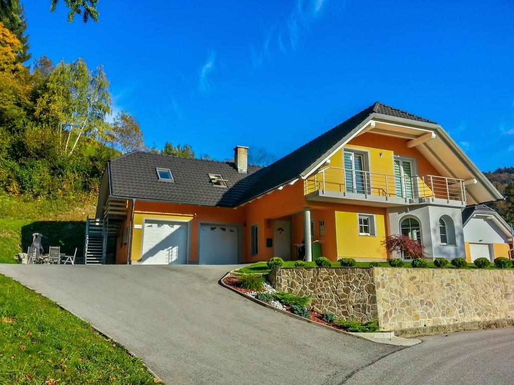 Apartment Ozebek Церкно Екстериор снимка